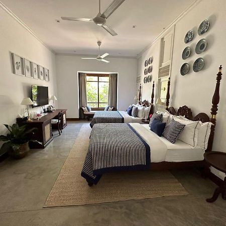 The Villa By Contemporary Ceylon Wadduwa Buitenkant foto