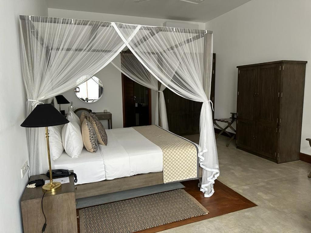 The Villa By Contemporary Ceylon Wadduwa Buitenkant foto